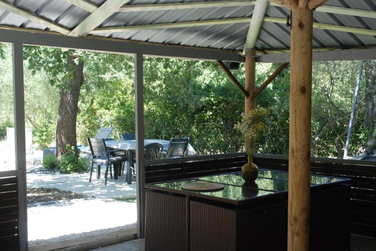 Villa Terre Neuve シーニュ エクステリア 写真
